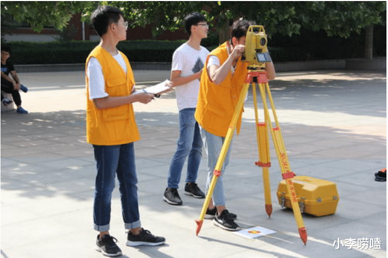 大学|正面临“失宠”的大学专业,曾辉煌一时,众多高校拟撤销考生慎报