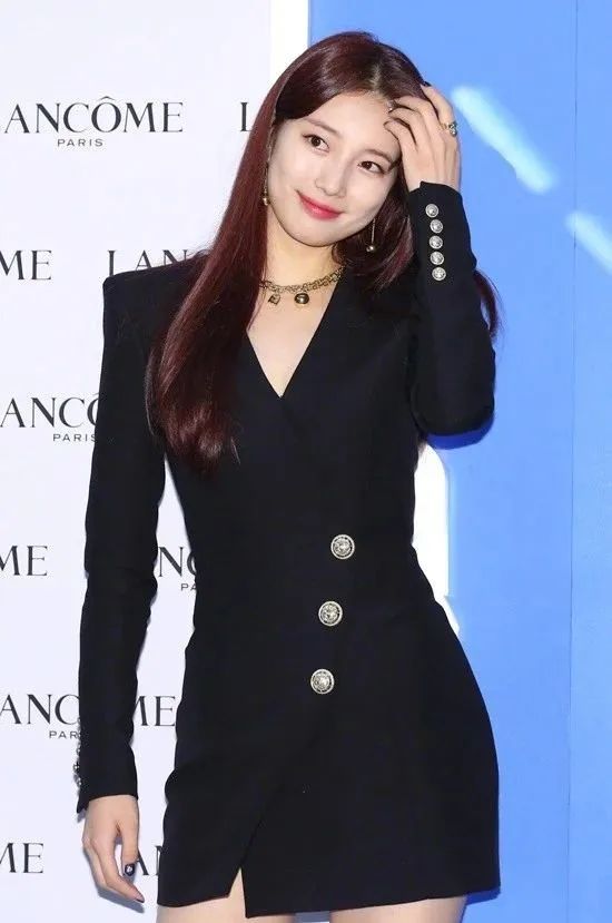 「李宇春」时髦办 | 李宇春的歌词很敢写,因为她自己就是无价之姐