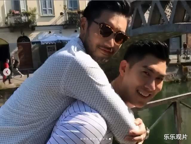 高以翔|毛加恩发文悼念高以翔，晒昔日合影照，形容内心还是很痛