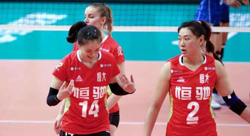 [意甲]朱婷闺蜜来中国了！罗宾逊加盟广州恒大，朱婷极有可能与她联手！