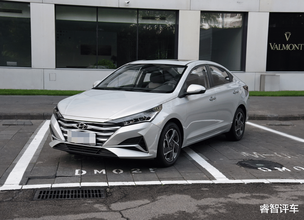 现代悦纳|现代悦纳：我太难了，省油耐用仅售4万8，车友：飞驰买早了