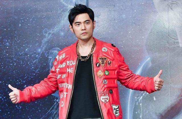 [华晨宇]乐坛日收听量排行，华晨宇仅排27，五月天未进前十，第一名无悬念