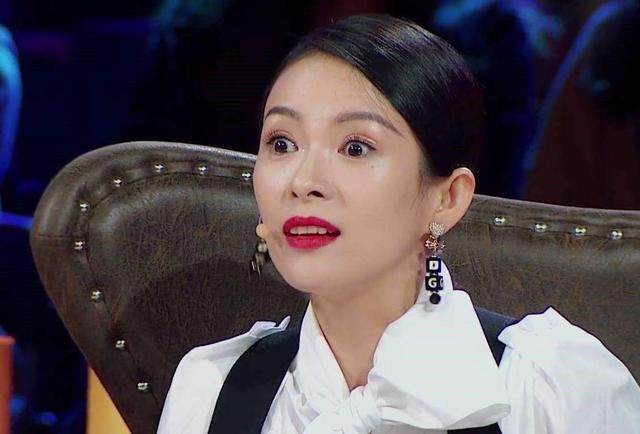 章子怡|20年前，章子怡跟随张艺谋上台领奖，下台后为什么张艺谋暴怒？