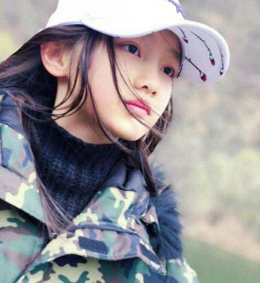 黄磊|原以为黄磊女儿够美了，直到看见赵薇女儿，才知道啥叫美若天仙?