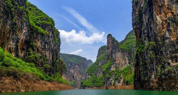 「贵州」贵州又一个“孔”走红网络，口碑好景色佳，游客评价不输小七孔