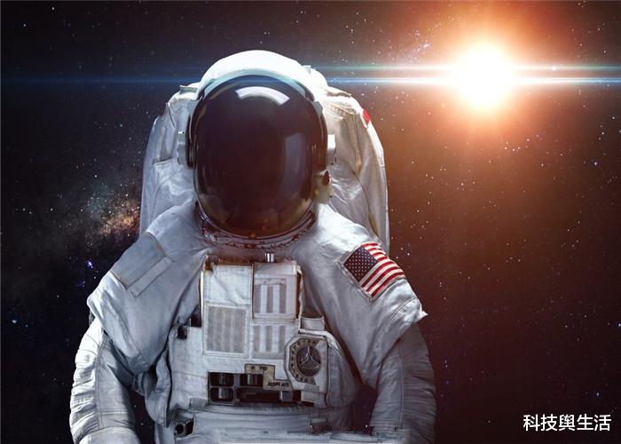 宇航员▲看到苏联的惨痛教训，终于知道宇航员携带枪的原因，原来是这个！