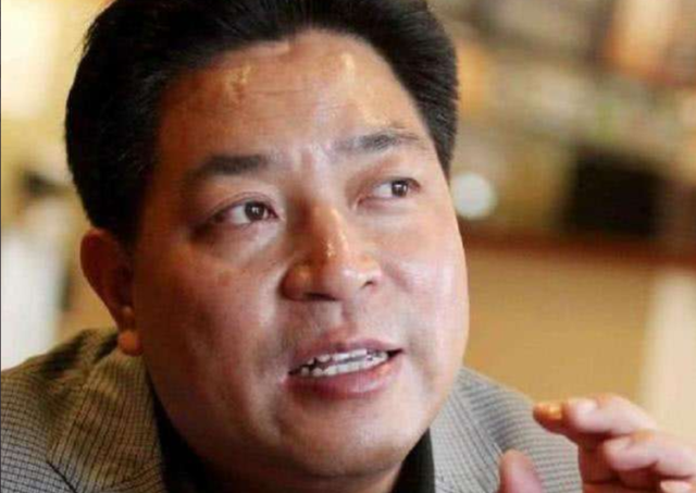 丹青解说 “小乞丐”成大富豪，用百万支票回报大姐，只因20年前的善举