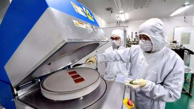 asml|ASML公开发声，加快布局中国市场，是真示好还是别有用心？