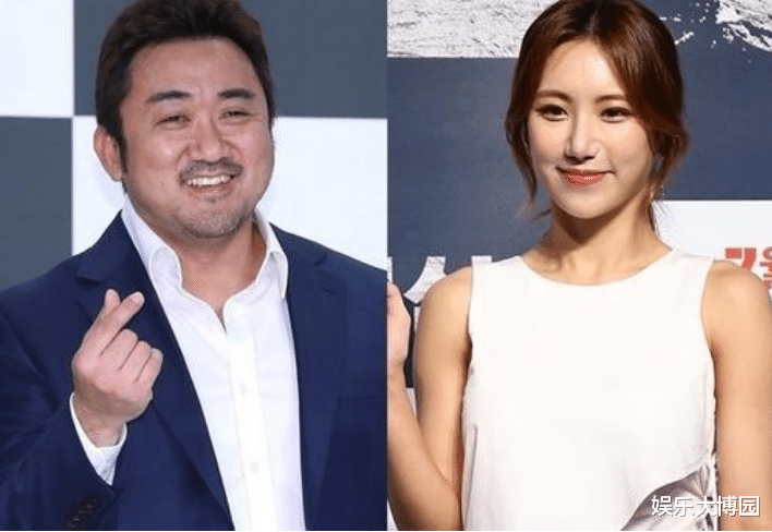 「马东锡」曾火遍全网的“体育老师”，却被49岁肌肉大叔虏获，堪称现实版美女与野兽