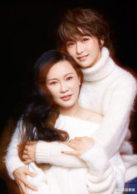 陈冰|瞒着丈夫参加《好声音》，火了之后直接离婚，如今沦落到无人识