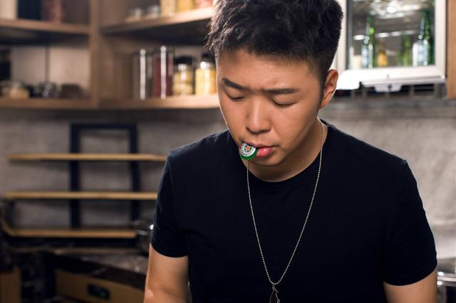 刘德华|杜海涛叫刘德华“华仔”，何炅用两字教育杜海涛，这才叫主持一哥