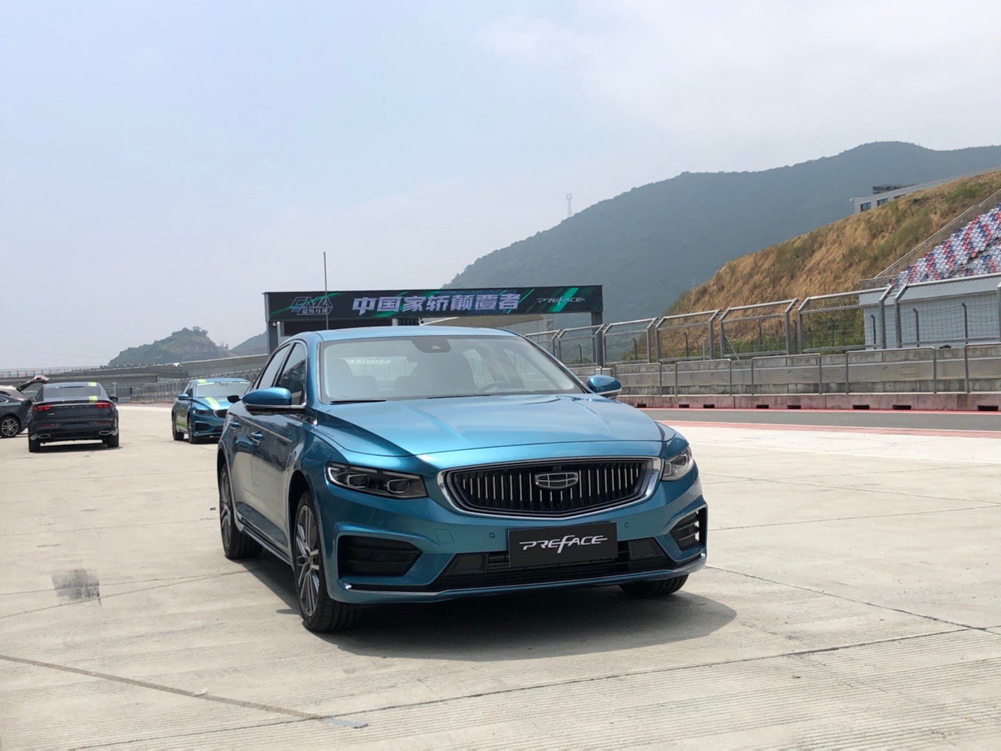 吉利汽车|这才是吉利的“拳头产品”，长近4米8，比思域更快，下半年就上市