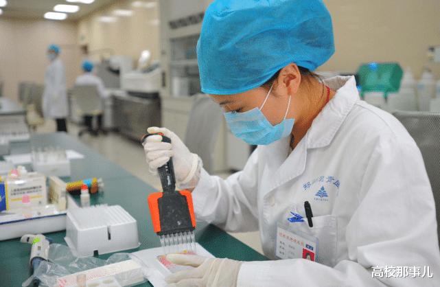 数学|大学“很苦”的5大专业,期末考难度不亚于高考,但毕业月入过万