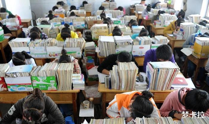 高考@被冒名顶替上大学者丈夫，想质问顶替者一个问题，网友：问得好