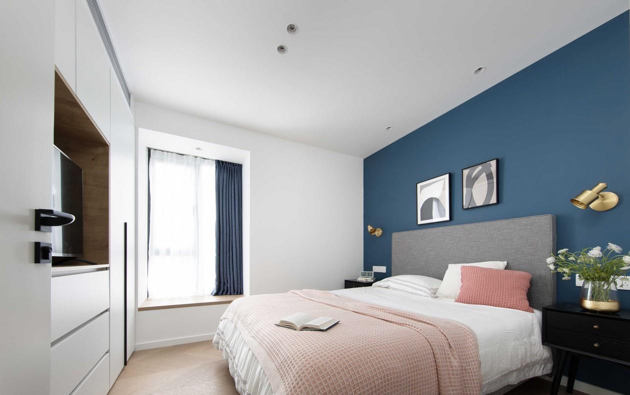 【】“去电视化”+留白设计,删繁就简,她的家美得恰到好处!