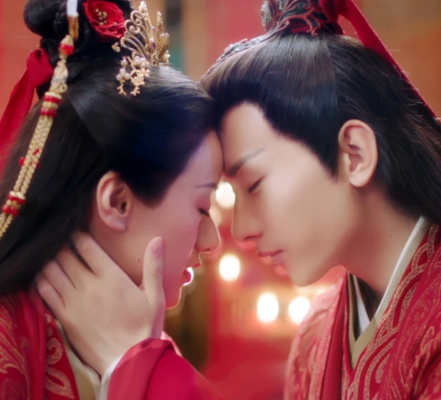 琉璃|《琉璃》删减泪痣吻、啄木鸟吻不算啥,得知大结局删减,不怪你看不懂