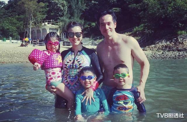 陈茵媺|TVB视帝最美妻子罕有开直播，大方透露明年会拍新剧，网友期待