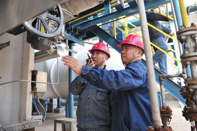 a股 中国本身缺油,为什么还要往外出口石油,并且卖的比国内便宜