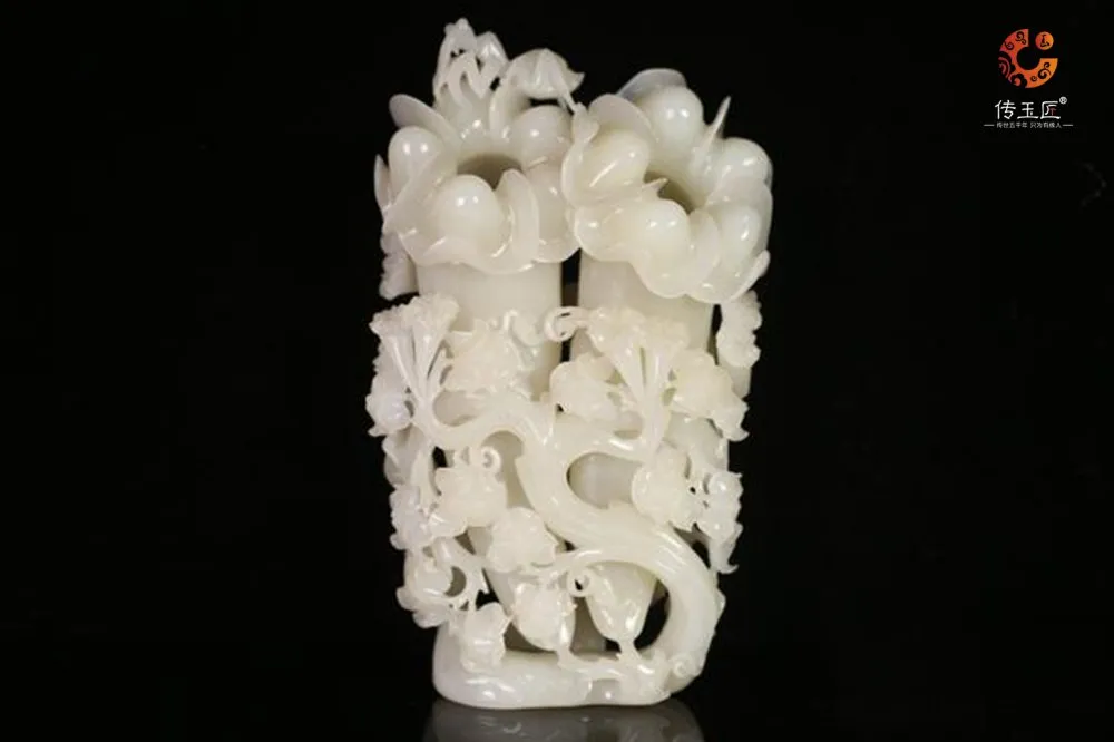 ##王刚频频购买天价和田玉，其背后的秘密是......