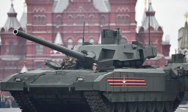 「主战坦克」中美俄最强坦克跑得快：美国68公里，俄90公里，中国坦克也不慢！