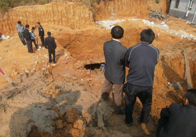 @江西发现明朝古墓,出土“盛装女尸”,专家:墓主是朱元璋儿媳妇