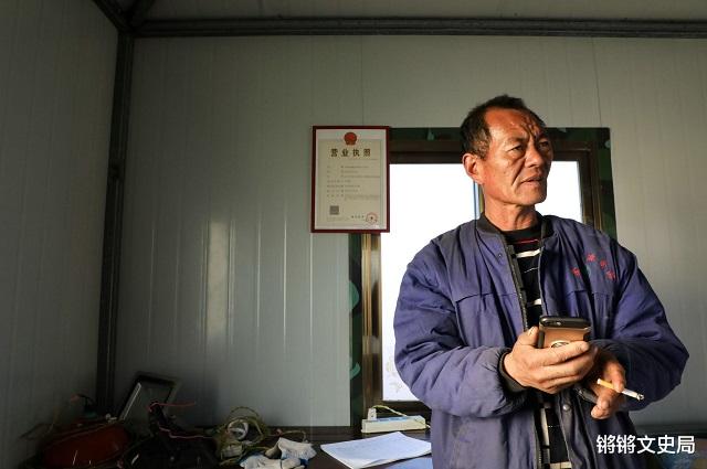 锵锵文史局 东北农民捡140斤太岁，卖了300万，后来凭养鸡又入百万