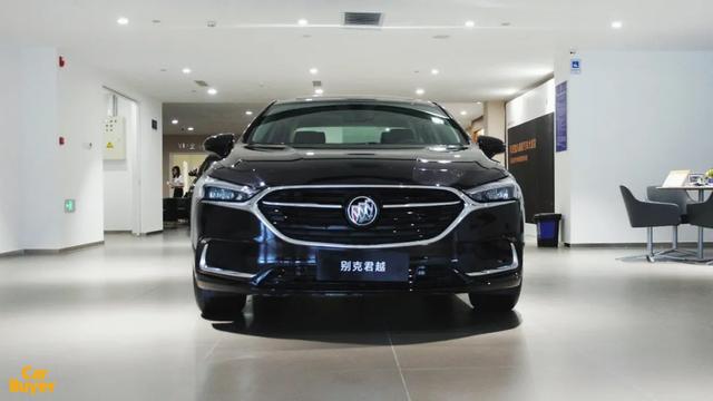 君越|君越VS亚洲龙：比空间、气场、质感，谁是B级车最高“绝对值”