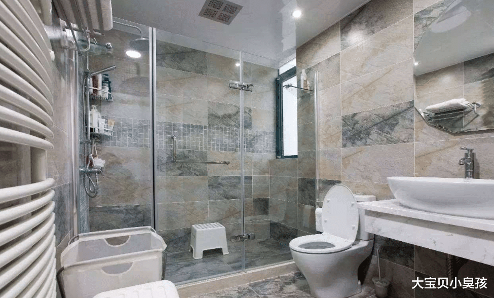 ：为什么酒店卫生间用的都是“透明玻璃”？看完之后就明白了