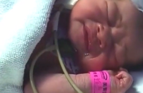 中国禁毒|吸毒、患艾滋病、网逃，她的两个年幼女儿无人照看……