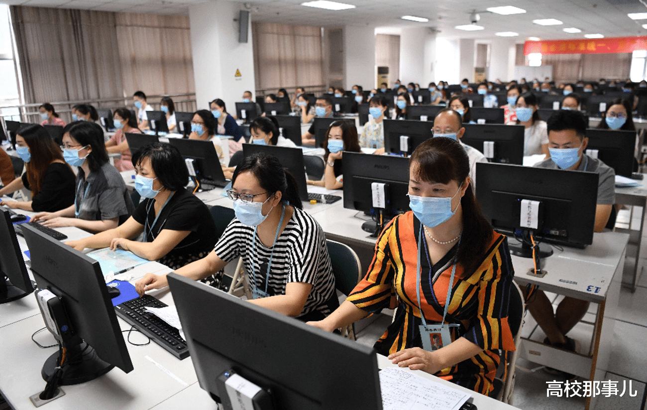 |今年的高考延迟了一个月，录取通知书的发放、新生入学是否延迟？