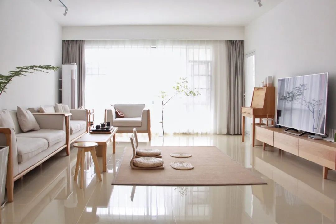 『』客厅不带阳台，窗户这样设计，生活精致舒适