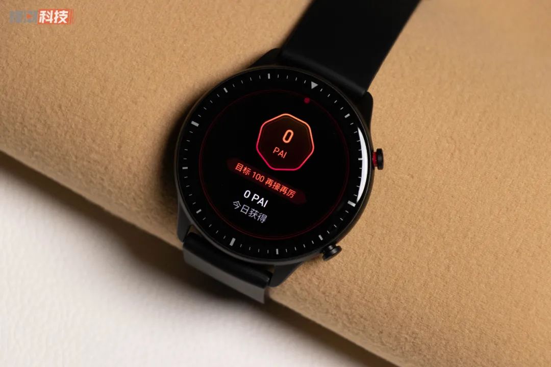 日产GT-R|智能手表也能无边界 3D 玻璃设计?我被惊到了