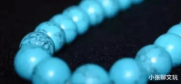 文玩|一眼看上去很值钱，仔细看才知道是假货的文玩手串有哪些？