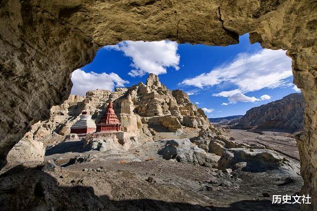 干尸|1985年，专家发现神秘消失350年的王朝，勘察时闻到一股恶臭