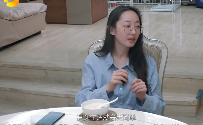 #蒋梦婕#蒋梦婕爸爸官宣女儿恋情！对尹正很满意，已见过父母