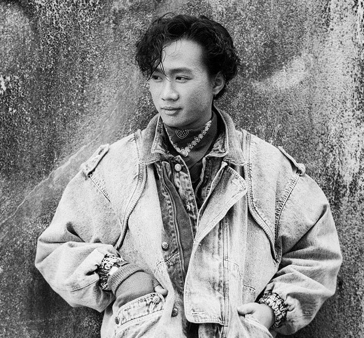 「黄家驹」对黄家驹影响最大的一首歌,因此歌当年家驹才会继续坚持做音乐