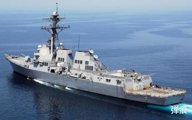 「美军」不再警告！数十艘战舰直接包围，美军舰艇马上掉头！这是奇耻大辱