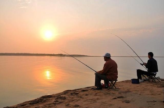 『』花费5000元，买监控器钓鱼，竟被带到警察局，到底怎么回事？