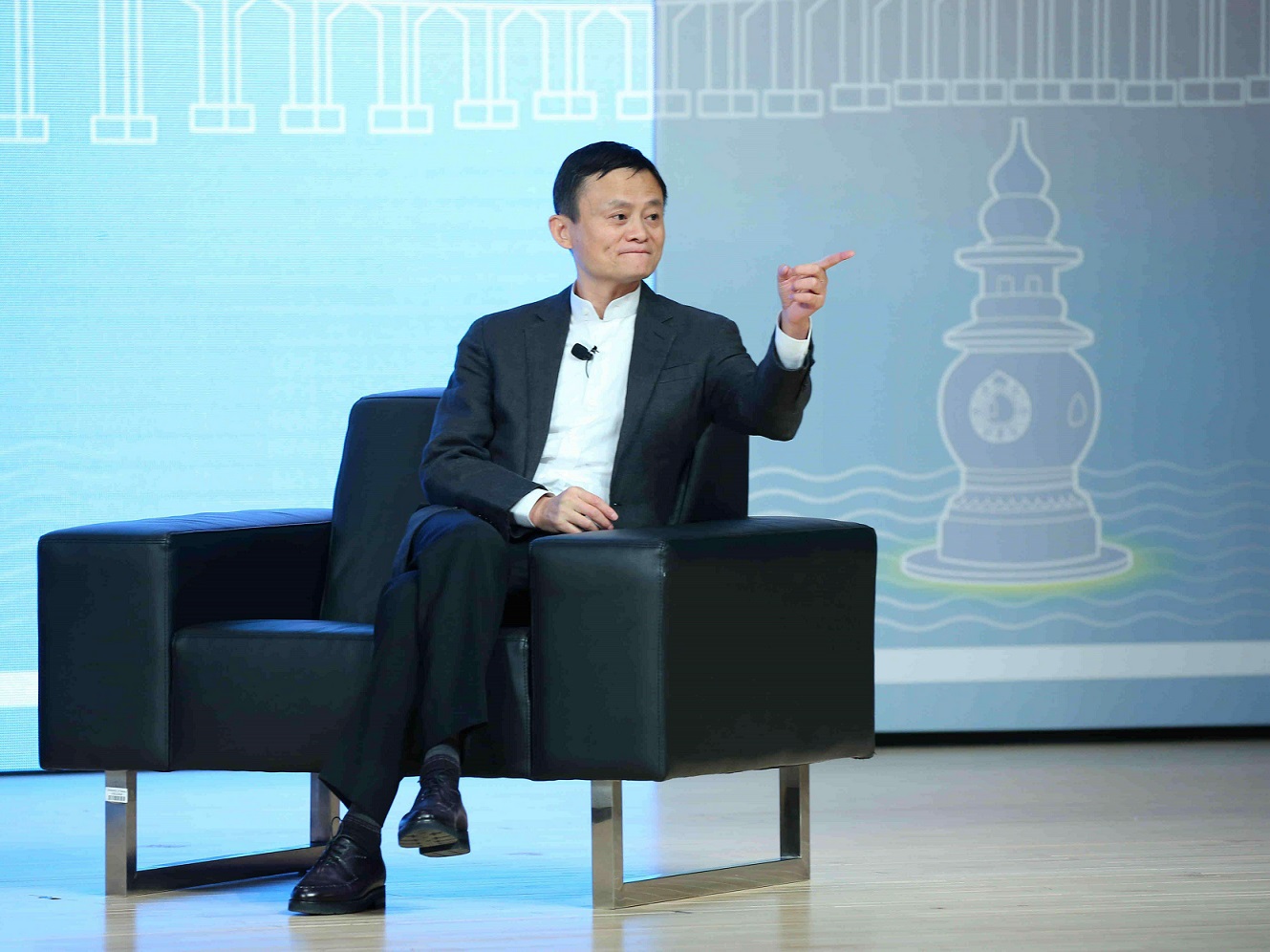 「云闪付」新支付模式将引入3亿用户，马化腾措手不及，微信支付会被取代吗