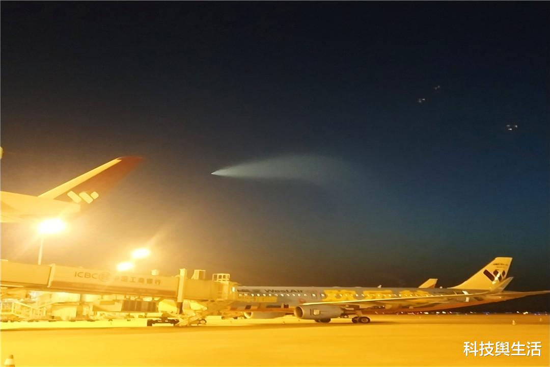 UFO|多地网友拍到“UFO大队”，全国各地都出现它的身影，它要干什么？