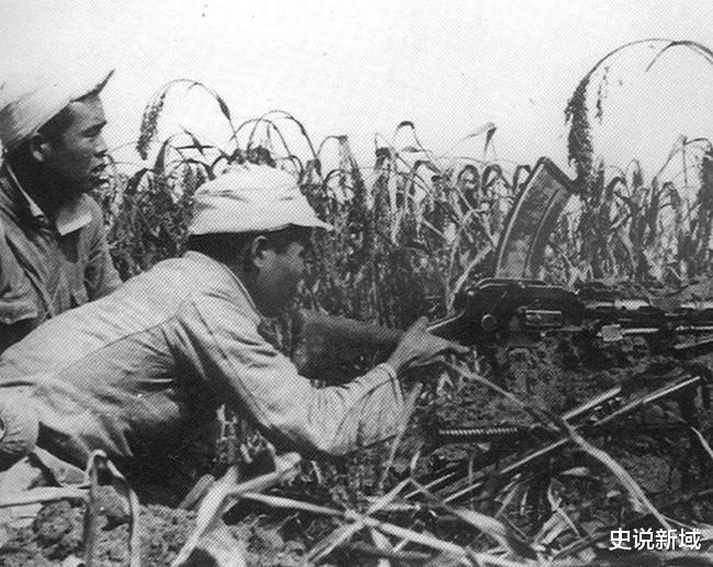 机枪|危急时刻手下打算叛变！指挥员不能揭穿，却用一句话解除危机