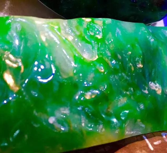 翡翠@翡翠帝王绿原石，我的眼已被靓瞎！！