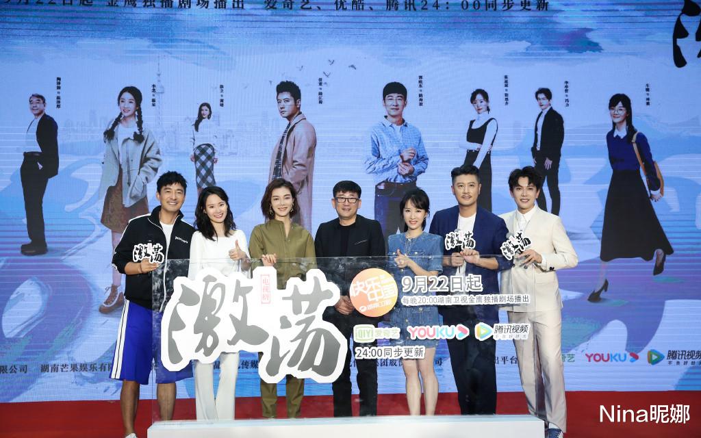 t恤■41岁任重胖到失控，T恤短裤138斤穿成200斤，爆炸头配发带好油腻