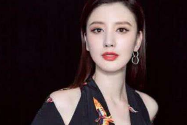 张萌|《浪姐》张萌成最大赢家？节目还在播，就已经拐走一位姐姐拍戏