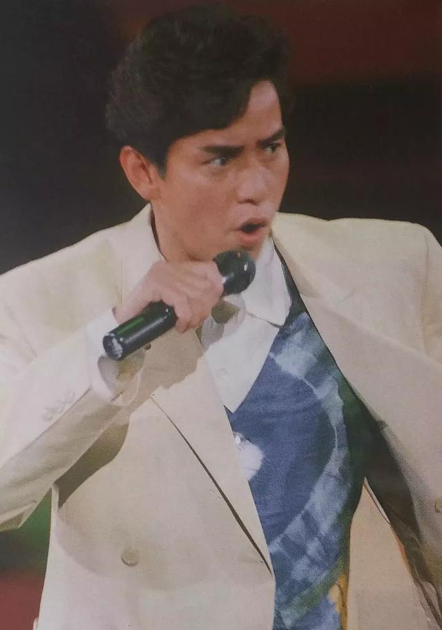 「林君怡」谭咏麟当年因为儿子之事遭受道德批判，这首歌是校长最有力的解释