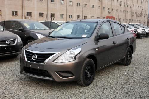 「买车」穷人最爱的3款车，入手一年就后悔，买车只会越来越穷