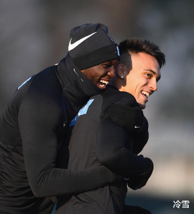 国际米兰▲国米2020连造两大转会费纪录？困扰伊卡尔迪的幽灵 又开始妖魔化