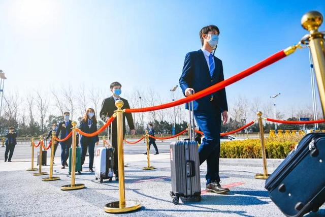 高校■8省高校开学时间已明确，大学生4月开学有望！这届毕业生太难了！