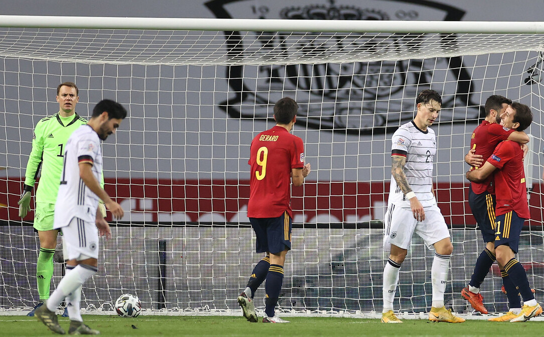 德国队|崩盘！一场6-0让德国缔造4大耻辱纪录，球迷愤怒：勒夫太烂了