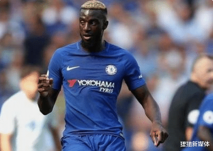 利物浦|英超每日要闻滚动：利物浦今夏首签公开亮相，巴塞罗那挖角曼城超新星